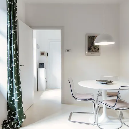 Apartment Giuliny Lovely Flat - The House Of Travelers *