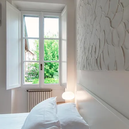Apartment Giuliny Lovely Flat - The House Of Travelers Como